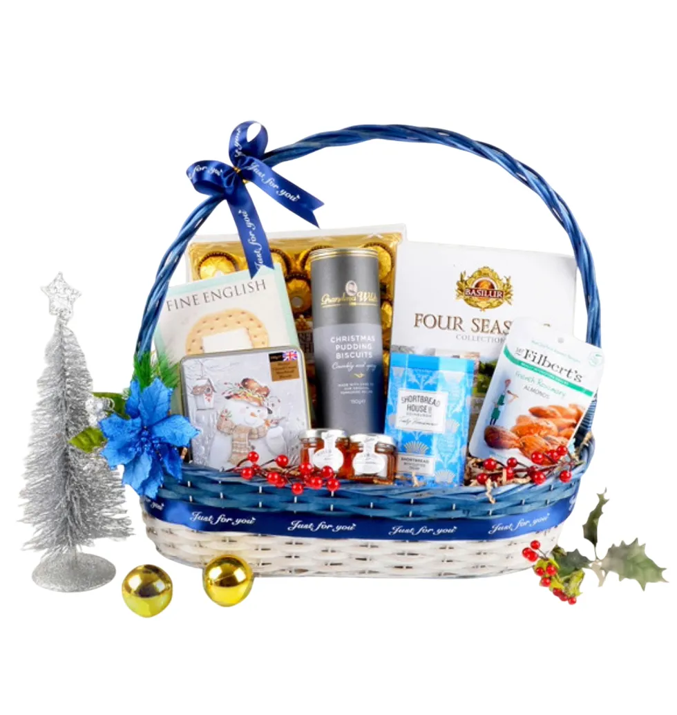 Charming Christmas Tea & Treats Hamper